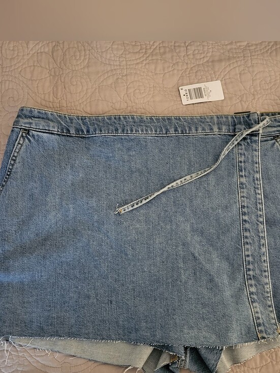 torrid Pants - Nwt torrid size 16 Denim Skort
